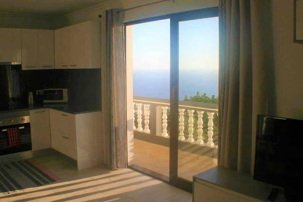 Arcos Grands Suites With Enormous And Private Pool. Arco da Calheta  Eksteriør bilde